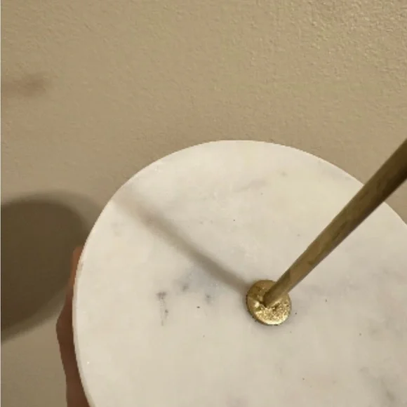 Gold Bow‎ Jewelry Stand - Picture 3 of 4